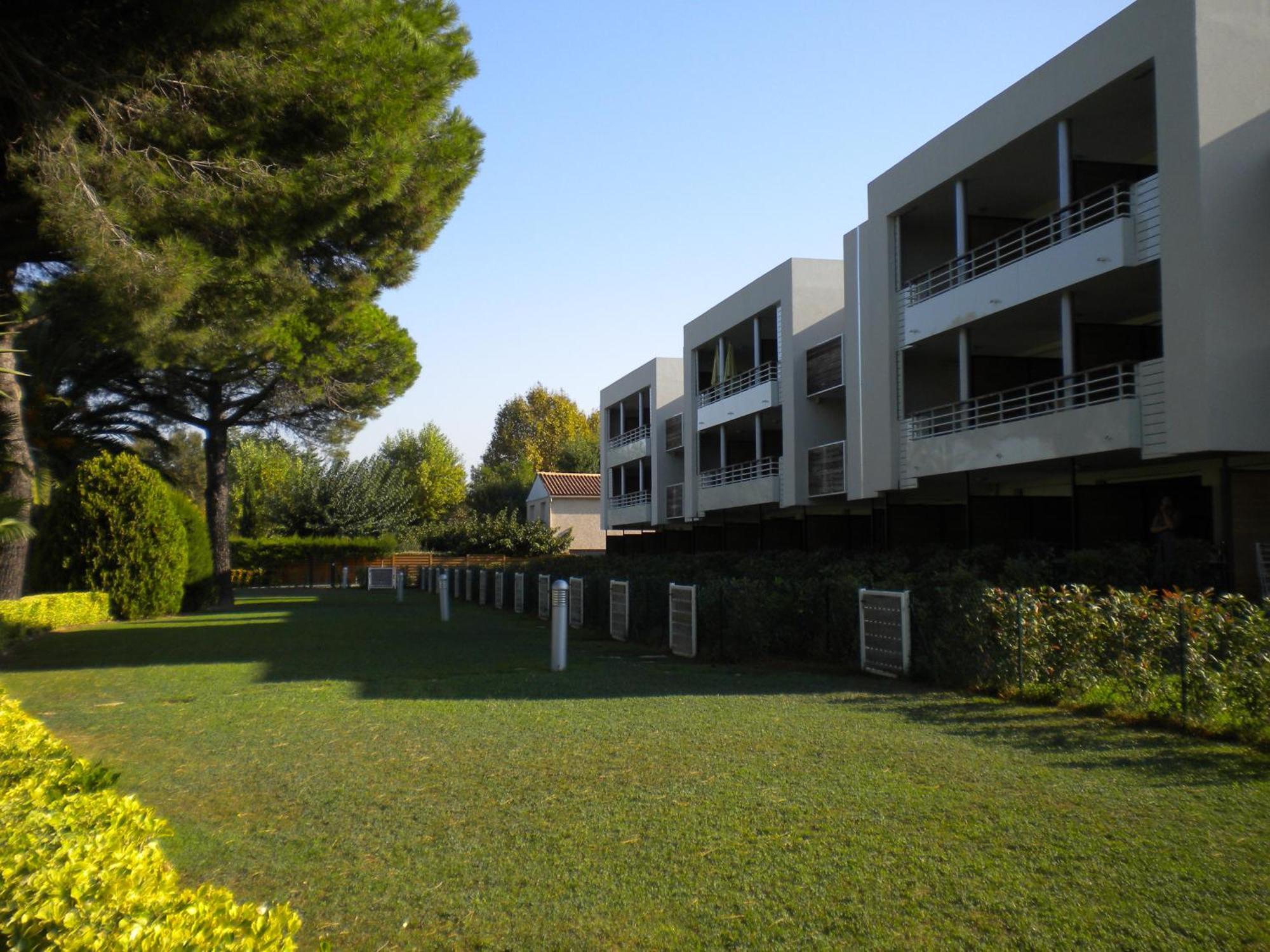 Vacanceole - Residence Carre Marine Мандельє-ла-Напуль Екстер'єр фото